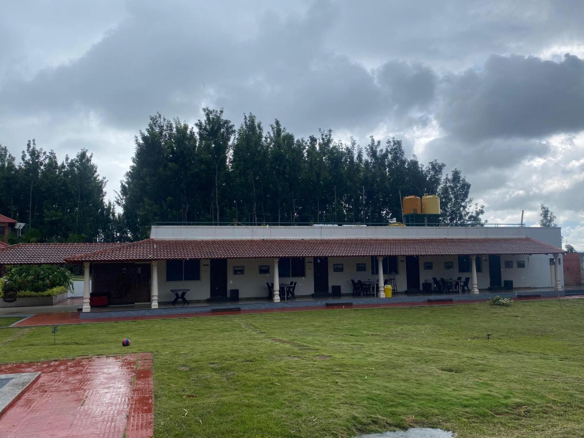 Bougain Villa Chikmagalūr Extérieur photo