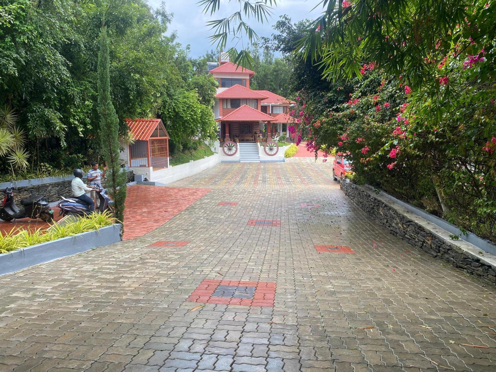 Bougain Villa Chikmagalūr Extérieur photo