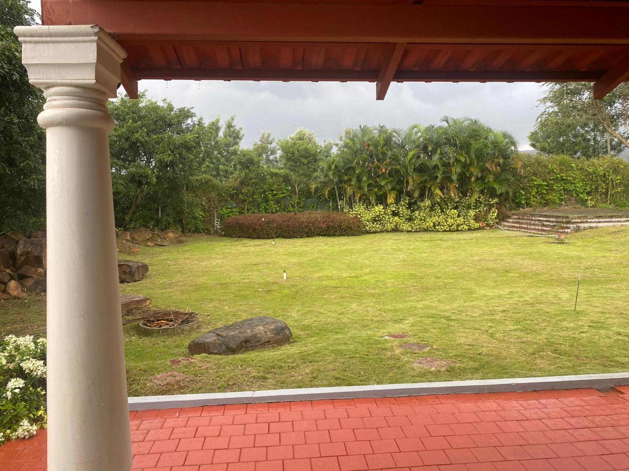 Bougain Villa Chikmagalūr Extérieur photo